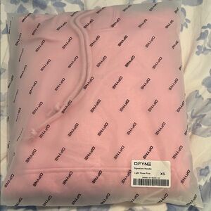 DFYNE Signature Hoodie (Light Rose Pink)